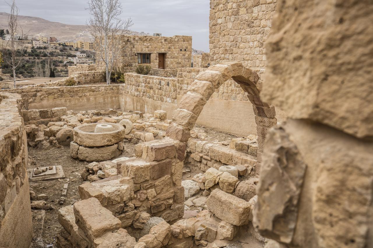 The Old Village Hotel & Resort Wadi Musa Exterior foto